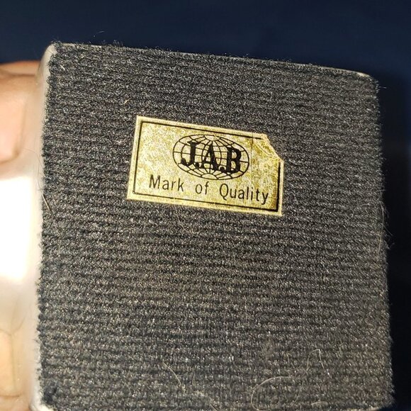 Vintage Pair of Mid Century Modern Owl Bookends in Genuine White Marble - Picture 6 of 6